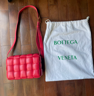 Bottega cassette roja