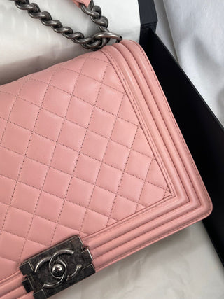 Chanel boy pink