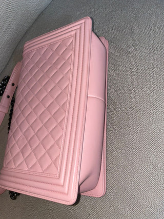 Chanel boy pink